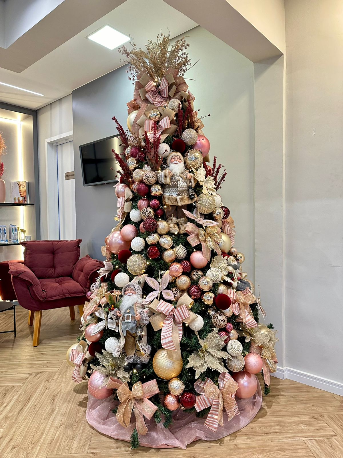 WhatsApp Image 2025-10-12 at 00.17.44 (1)